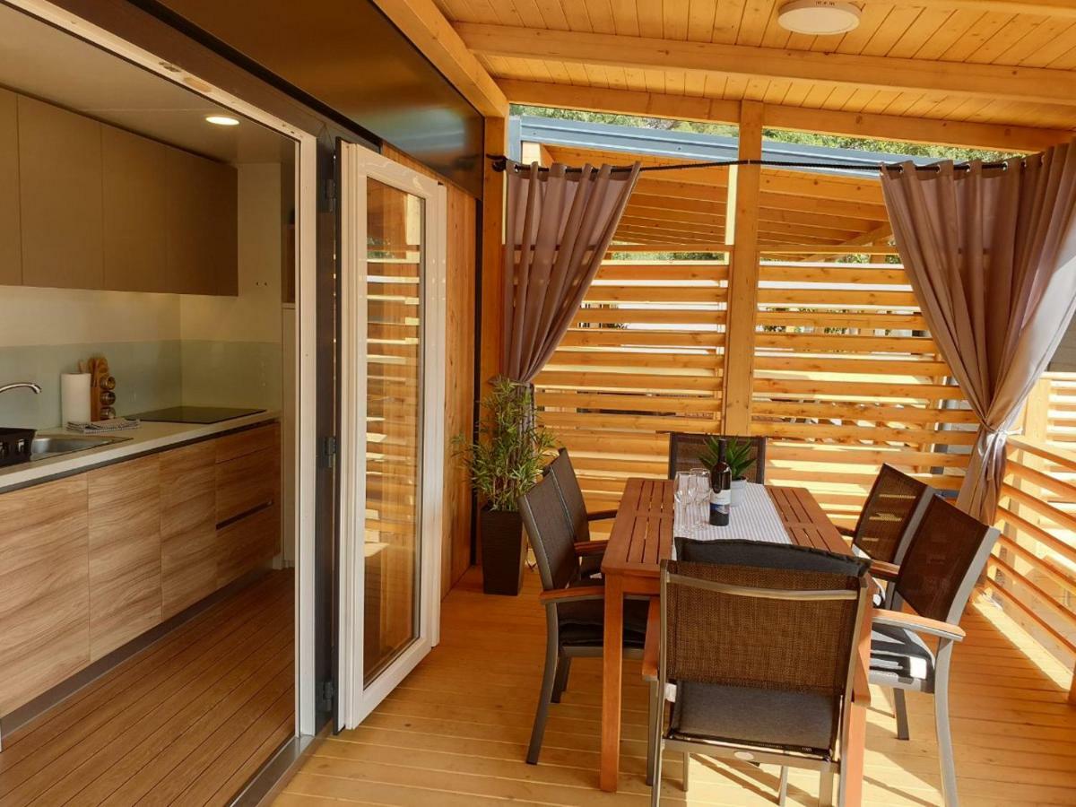 Mobile Home Starfish IV Camp Biograd Биоград на Мору Екстериор снимка