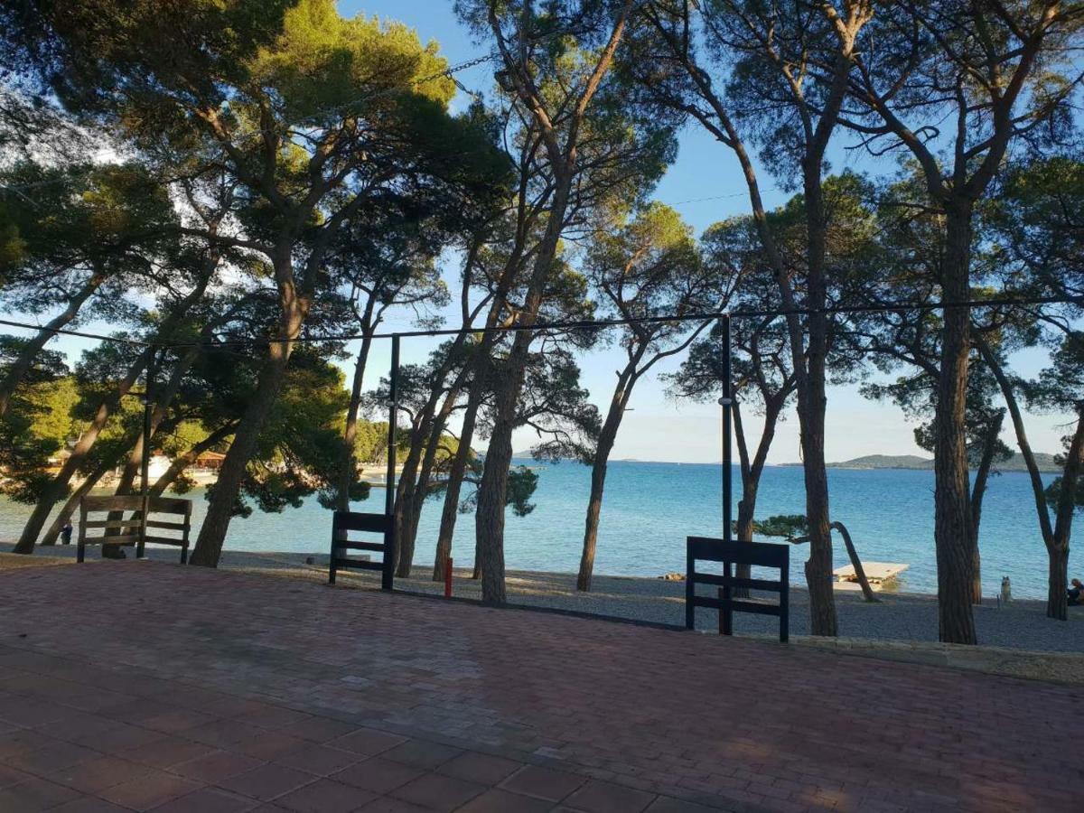 Mobile Home Starfish IV Camp Biograd Биоград на Мору Екстериор снимка