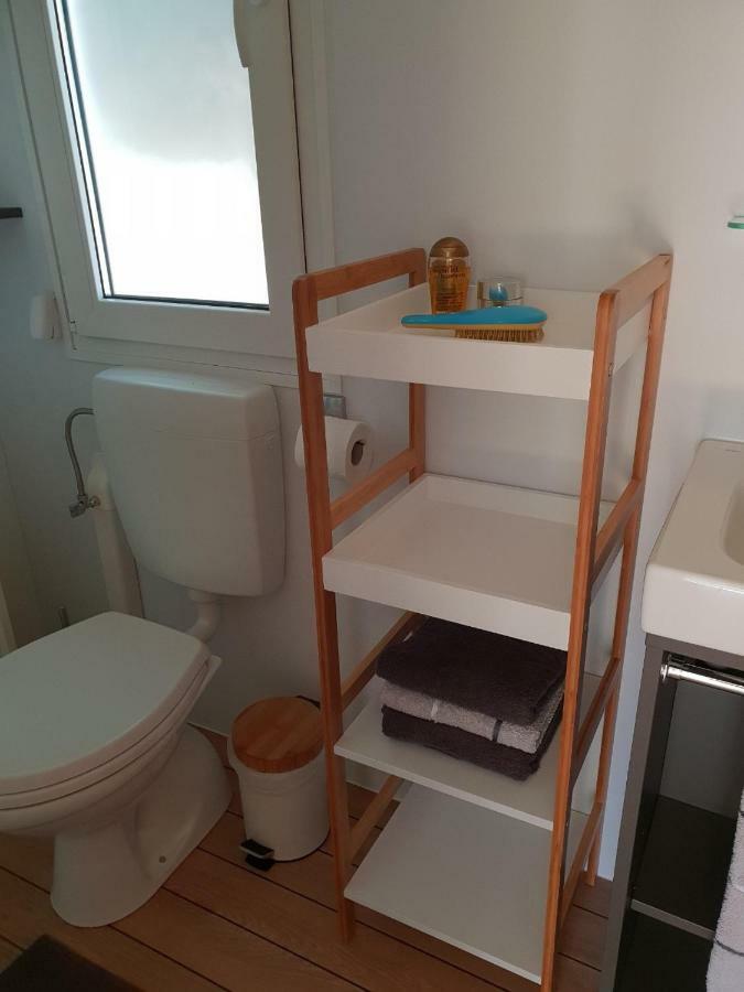 Mobile Home Starfish IV Camp Biograd Биоград на Мору Екстериор снимка
