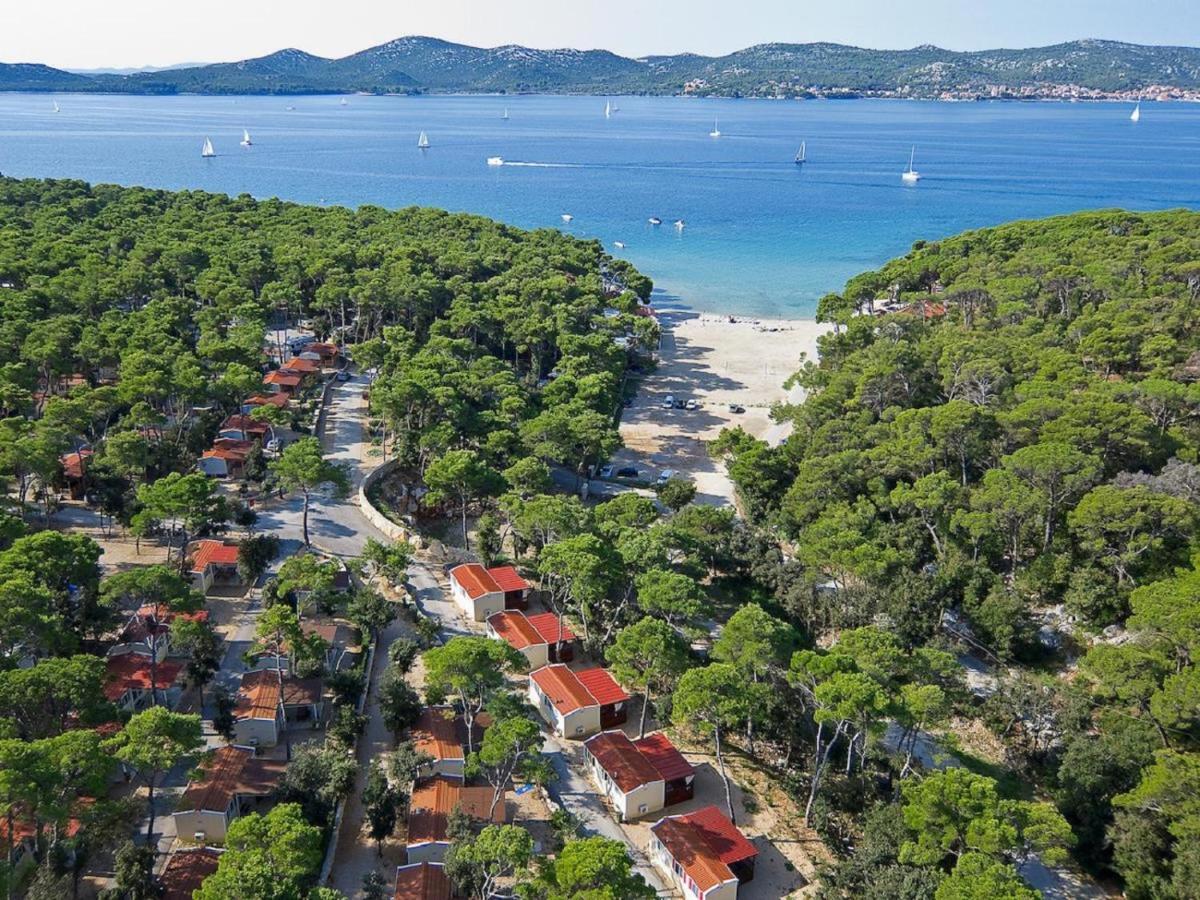 Mobile Home Starfish IV Camp Biograd Биоград на Мору Екстериор снимка
