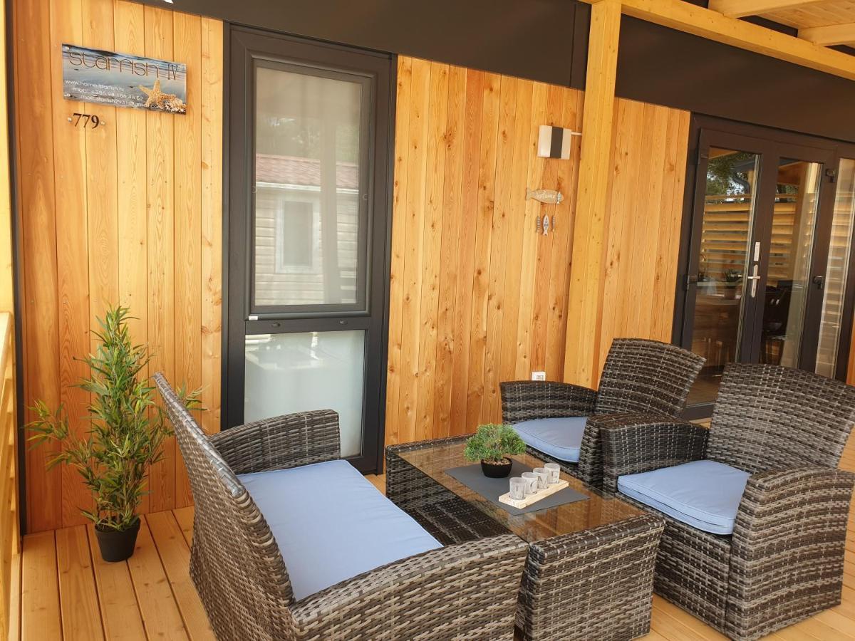 Mobile Home Starfish IV Camp Biograd Биоград на Мору Екстериор снимка